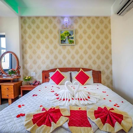 Kim Hoa Hotel Куи Нхон Екстериор снимка