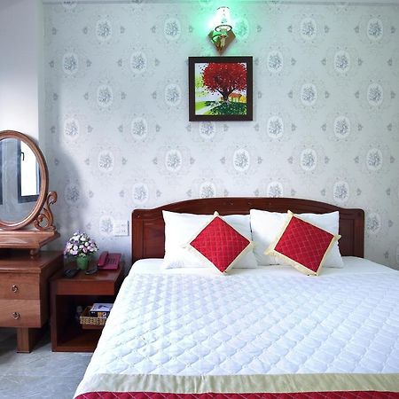 Kim Hoa Hotel Куи Нхон Екстериор снимка